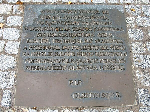 Tablica upamiętniająca kościół p.w. św. Krzyża, Plac Jana Pawła II
