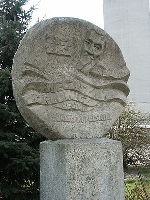 Kamień pamiątkowy Mieczysława Orłowicza, ulica M. Orłowicza