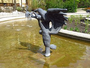 Fontanna z żeliwnymi ptakami, Park Podzamcze